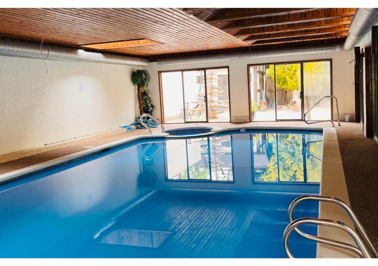 Oceanside Manor - Fancy Room - Golf Course & Beach View Qualicum Beach Exterior foto