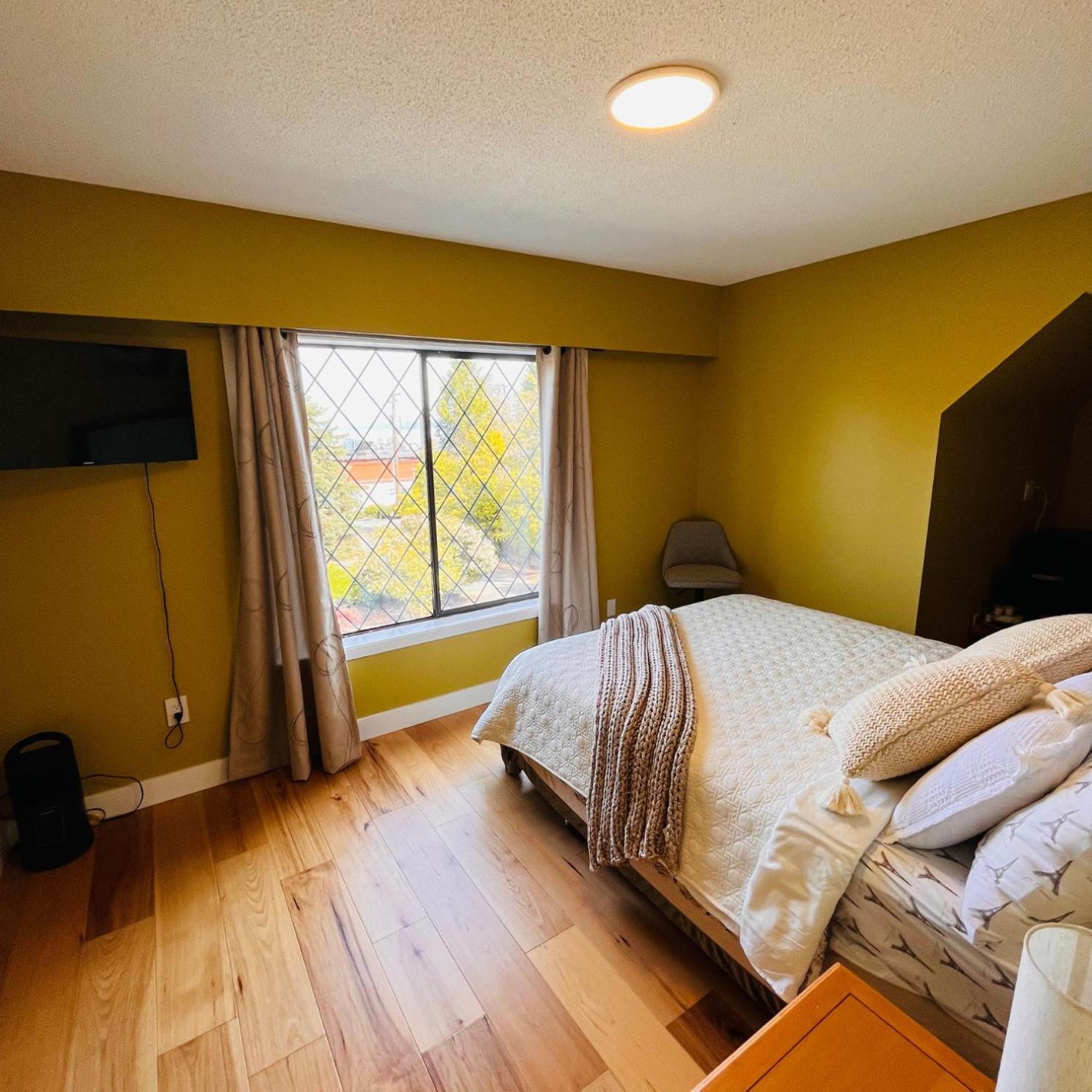 Oceanside Manor - Fancy Room - Golf Course & Beach View Qualicum Beach Exterior foto